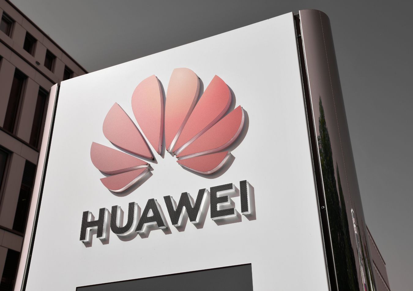 why was huawei banned in the us