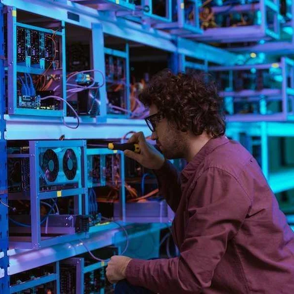 Engineer working on tech servers